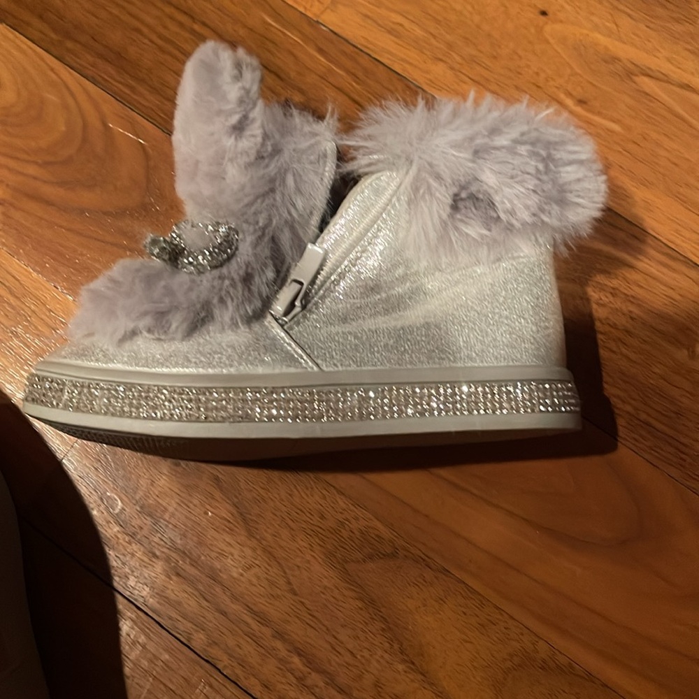 New Furry with Silver Sequin Bling Toddler Slip-On Boots - Picture 5 of 10